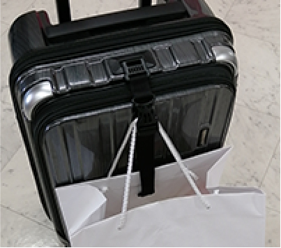 手荷物をかけることができる