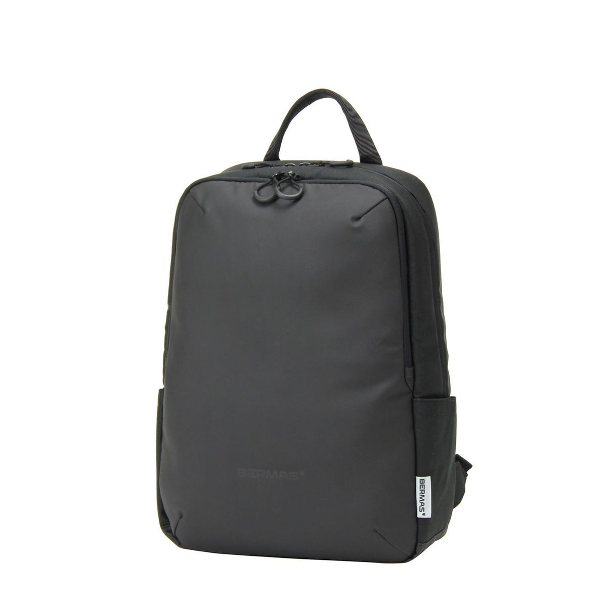 スーツスタイルにも相性が良いスタイリッシュなデザインのビジネスリュック「LBパック」