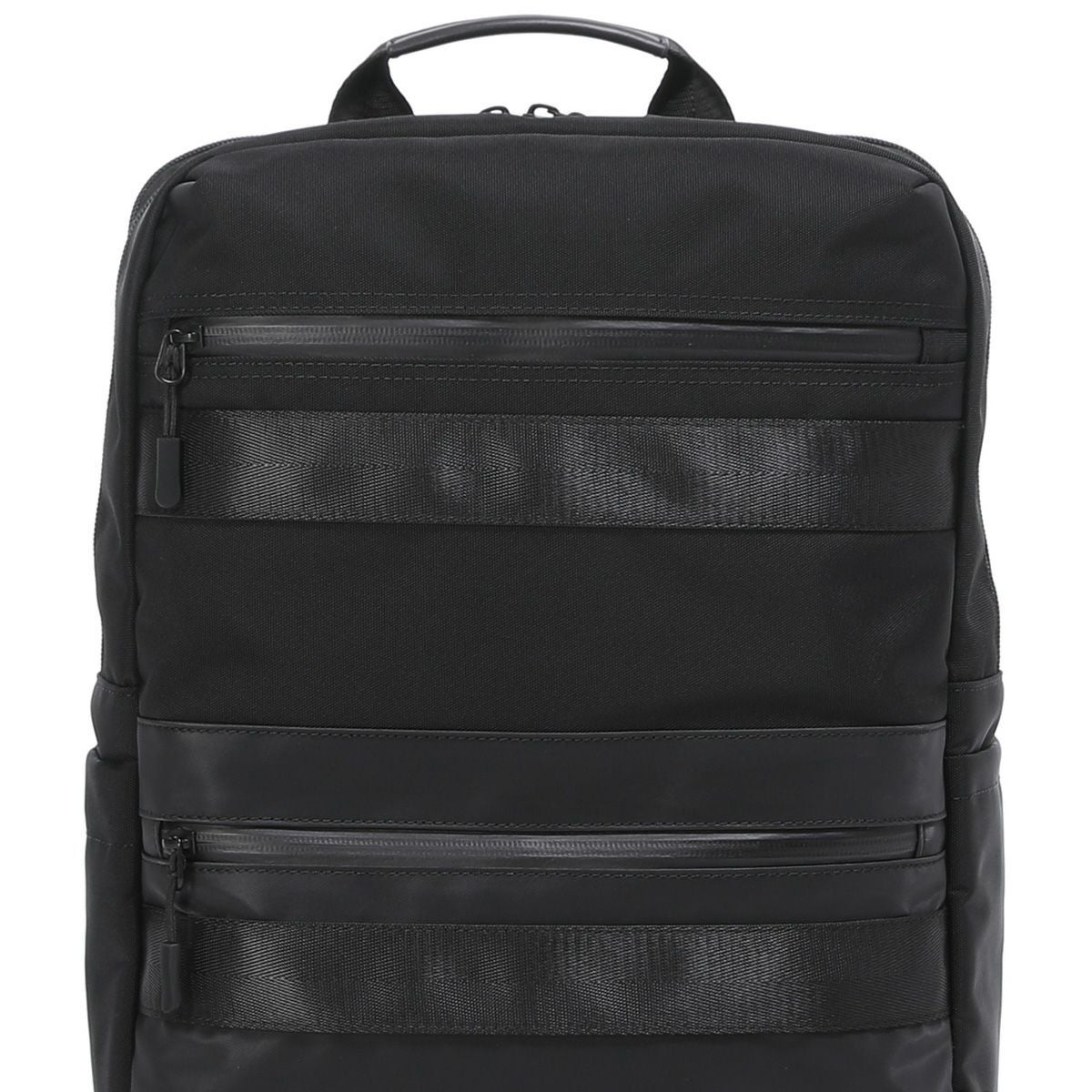 オフィスカジュアルにフィットした機能とデザインを両立させたリュックサック