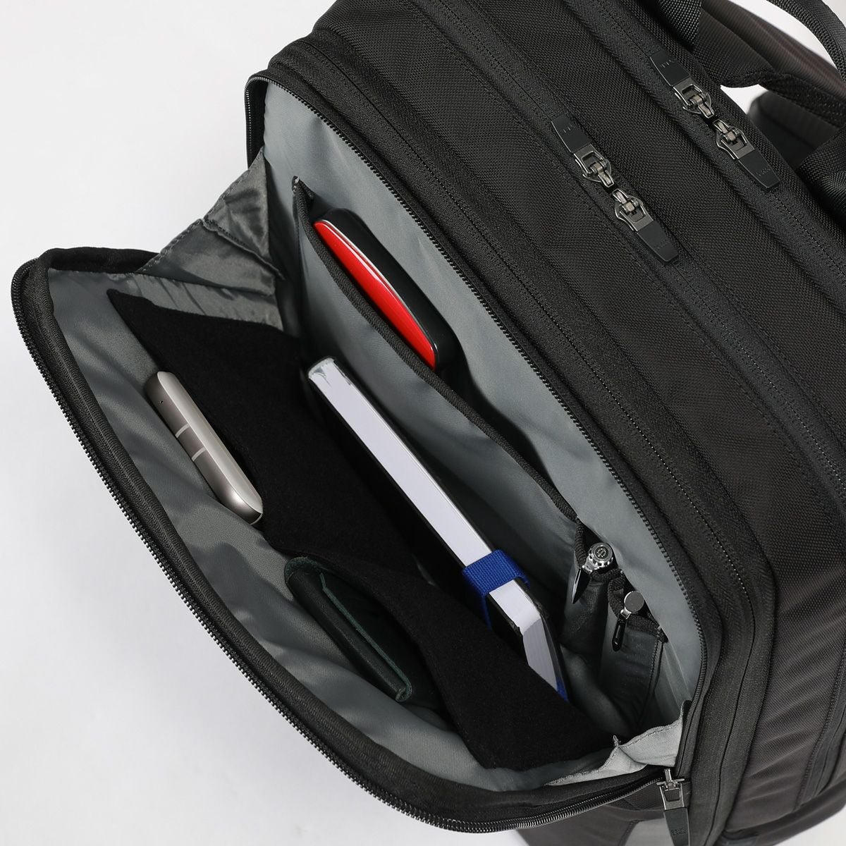 No.60659：2層リュック42cm EX6cm コーデュラブラック【生産終了致し