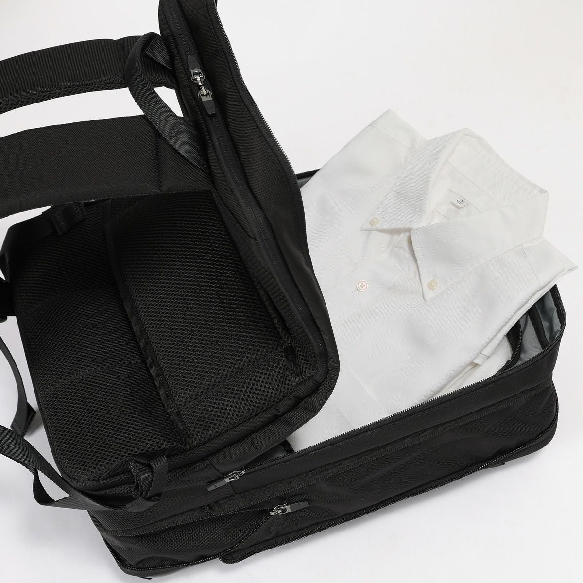 Dulite Flex 2層リュック42cエキスパンダブル