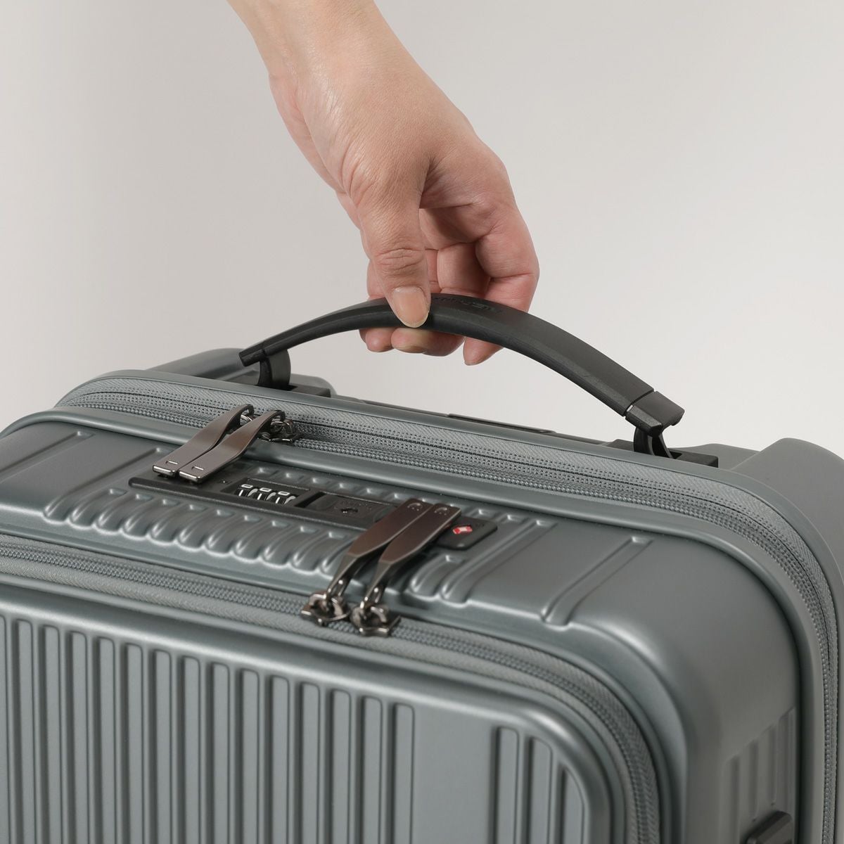 No.60555：フロントオープンファスナー37L 50cm | BERMAS OFFICIAL WEB