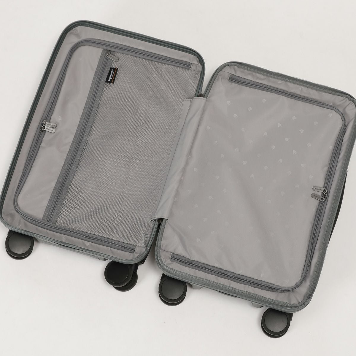 No.60555：フロントオープンファスナー37L 50cm | BERMAS OFFICIAL WEB