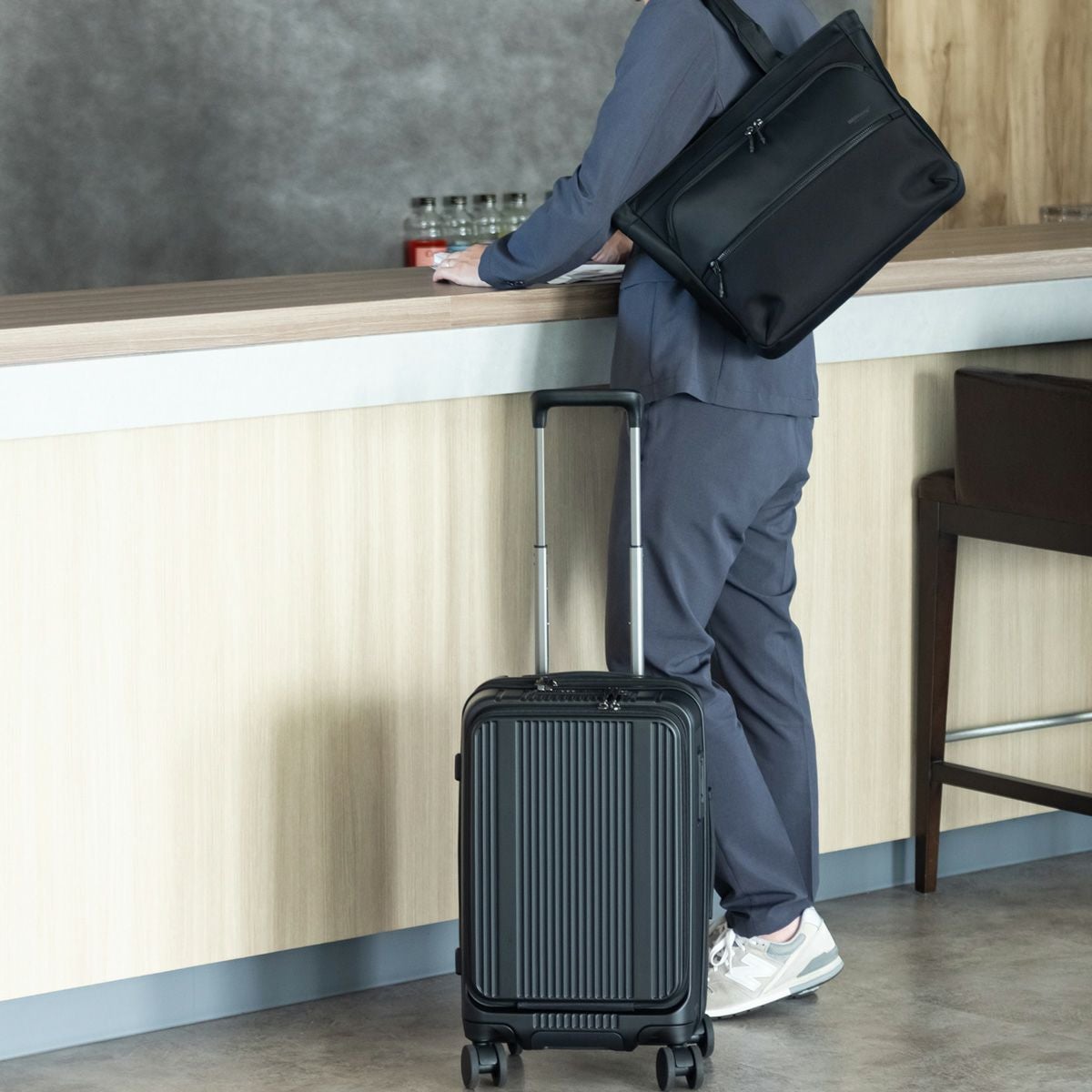 No.60555：フロントオープンファスナー37L 50cm | BERMAS OFFICIAL WEB