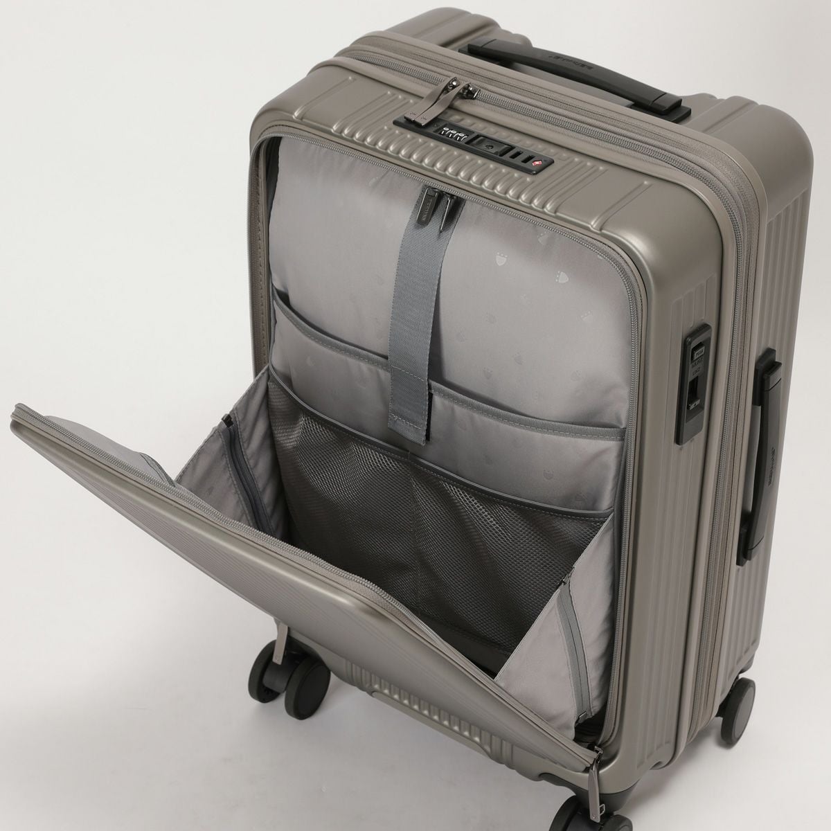No.60556：フロントオープンファスナー54L 57cm | BERMAS OFFICIAL WEB