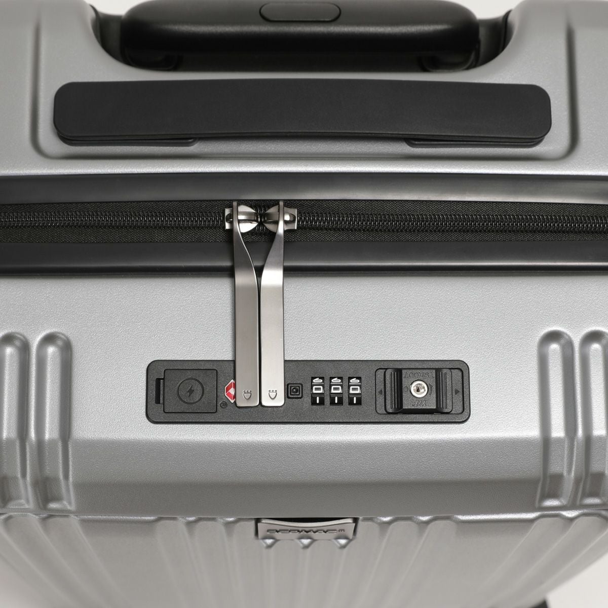インターシティ2 プロ ワンタッチフロントオープン36L 48cm