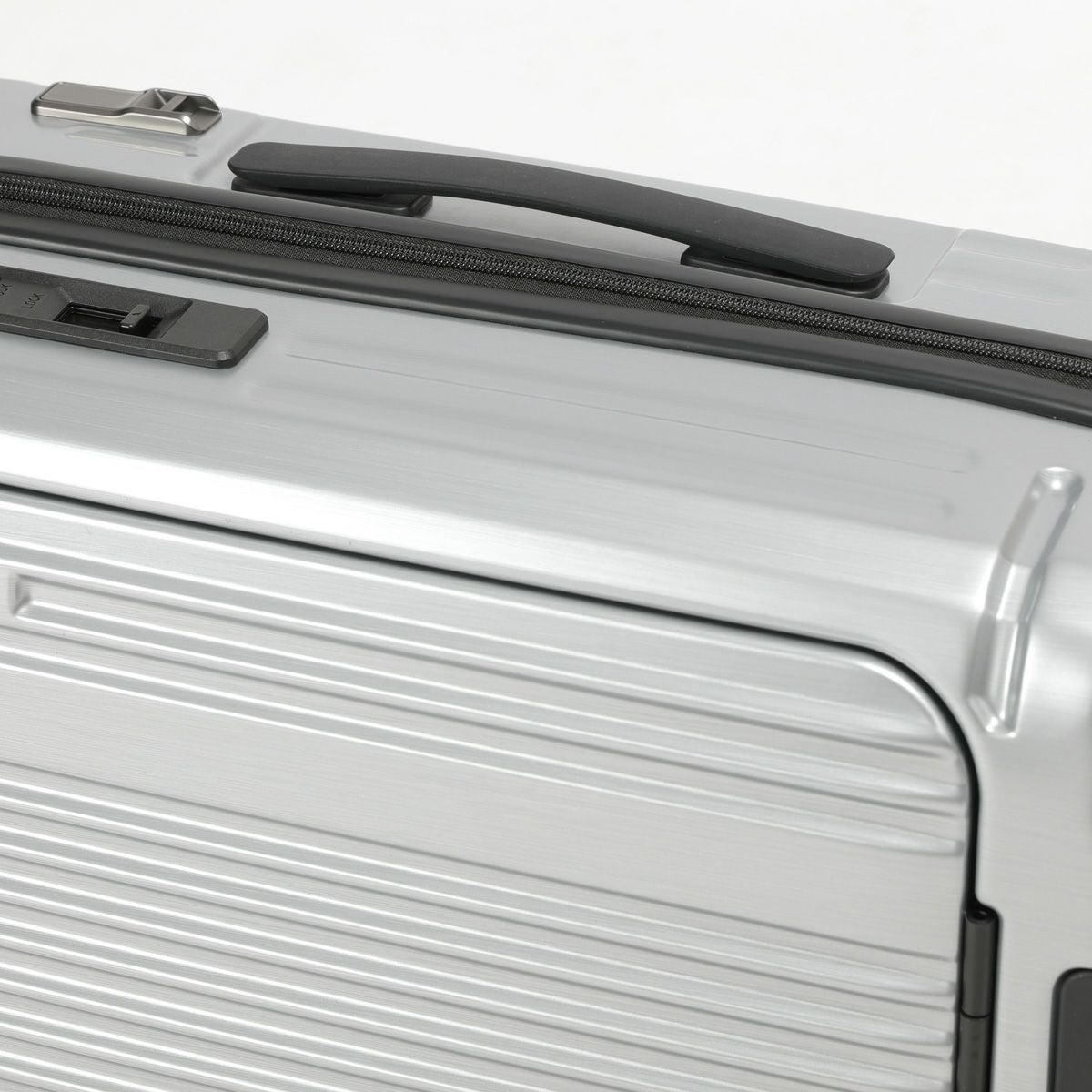 インターシティ2 プロ ワンタッチフロントオープン36L 48cm