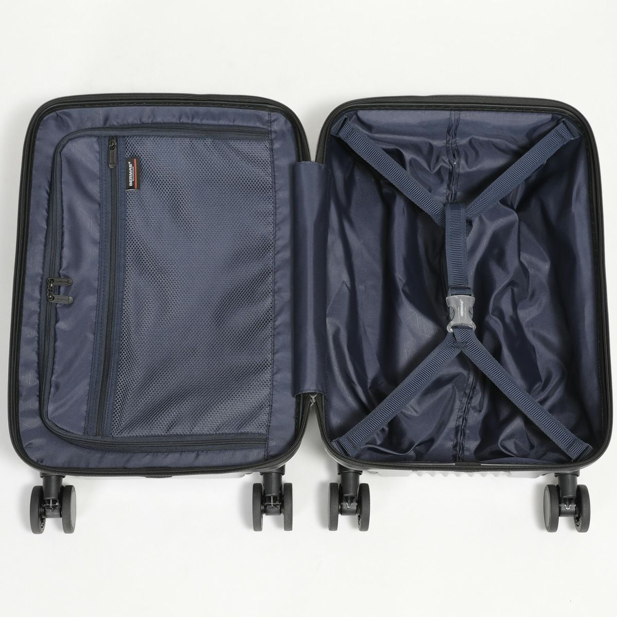 No.60566：[新仕様] ワンタッチフロントオープン 36L 48cm | BERMAS