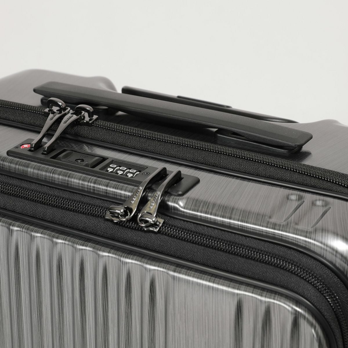 インターシティ 60523フロントオープン スクエア4輪33L 39cm