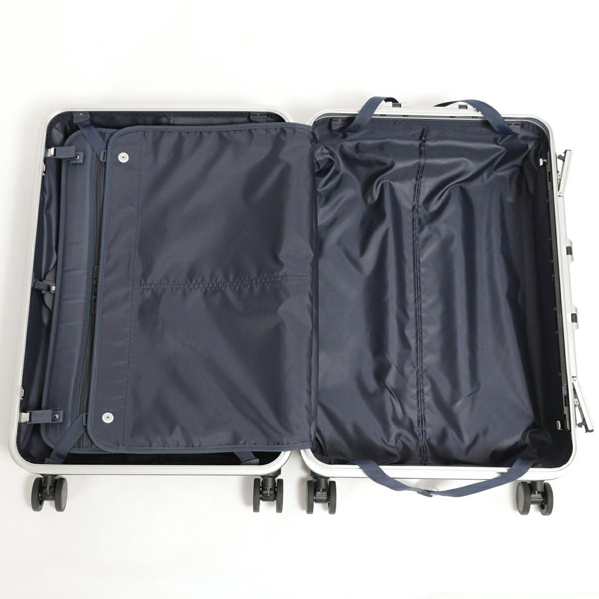 荷物量が増えやすい冬季旅行にも対応しやすい収納スペース
