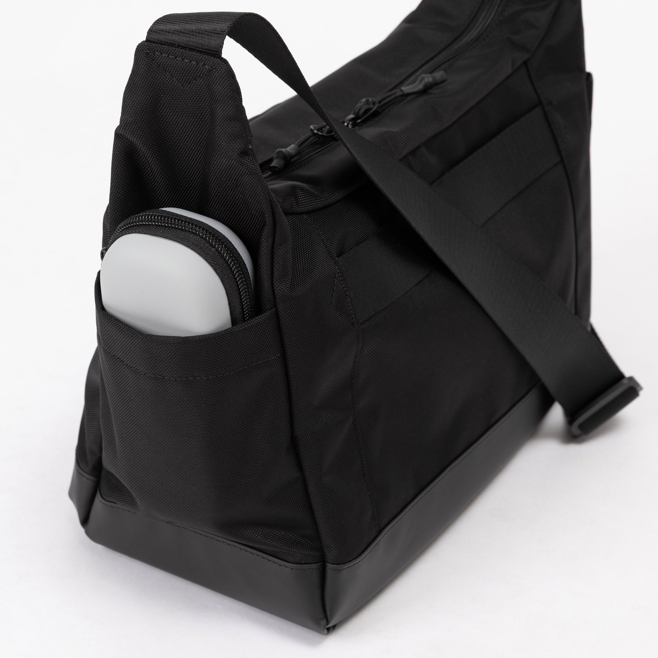 くぅー＊SALE〜30日までページ No.60679：舟型ショルダー | BERMAS OFFICIAL WEB SHOP