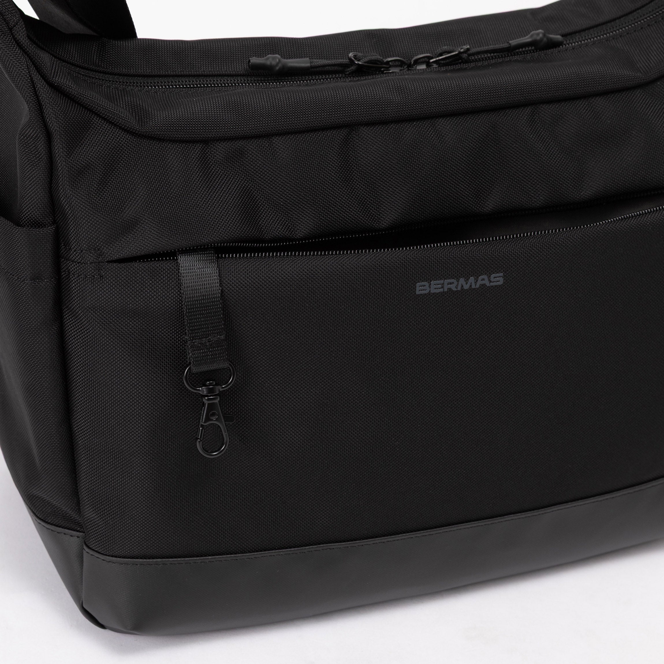No.60679：舟型ショルダー | BERMAS OFFICIAL WEB SHOP