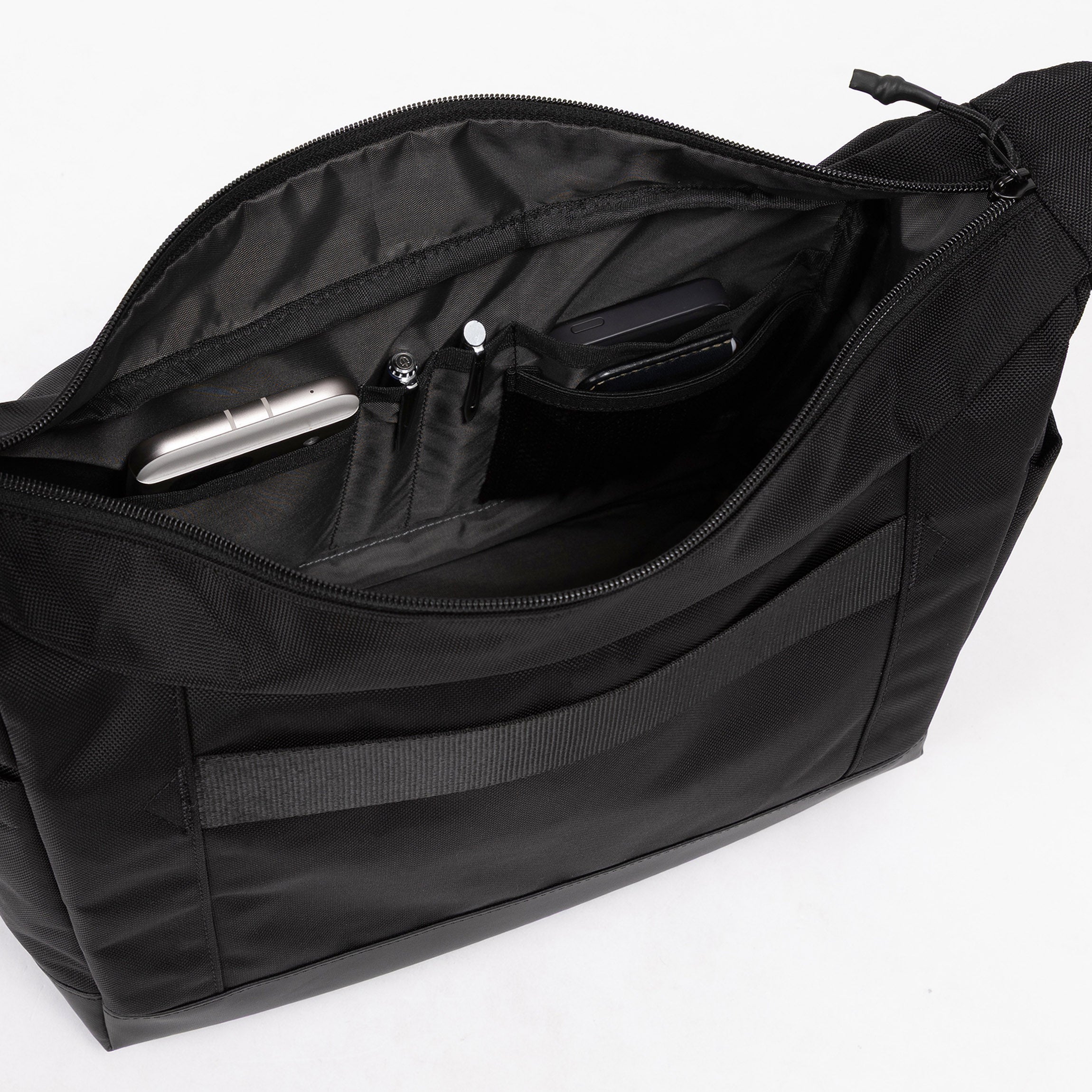 No.60679：舟型ショルダー | BERMAS OFFICIAL WEB SHOP