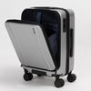 メイン収納へ直接アクセスできるフロントオープン仕様。狭い場所でも荷物整理しやすいトラベルラゲージ