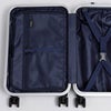 トラベルグッズや小物の仕分けに便利な内装ポケット設計